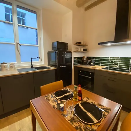 L'oasis Angevine - Balneo, Sauna, Cinema & Parking *