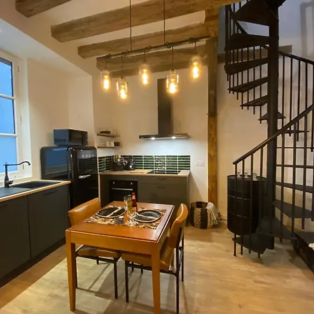 شقة L'oasis Angevine - Balneo, Sauna, Cinema & Parking *