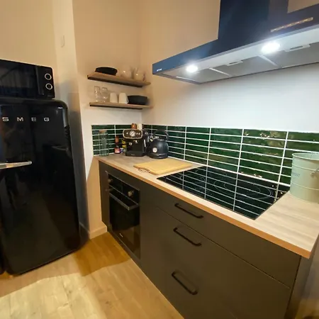 L'oasis Angevine - Balneo, Sauna, Cinema & Parking