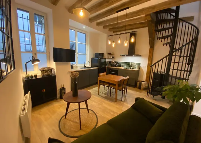 L'oasis Angevine - Balneo, Sauna, Cinema & Parking * Angers